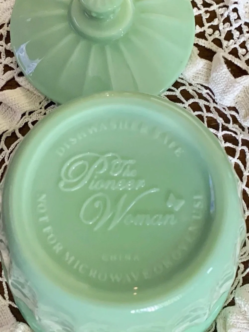 Pioneer Woman Jadeite Cookie Jar Timeless Beauty Green Glass Canister